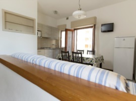 appartamento per 6 persone con soggiorno e 2 bagni 